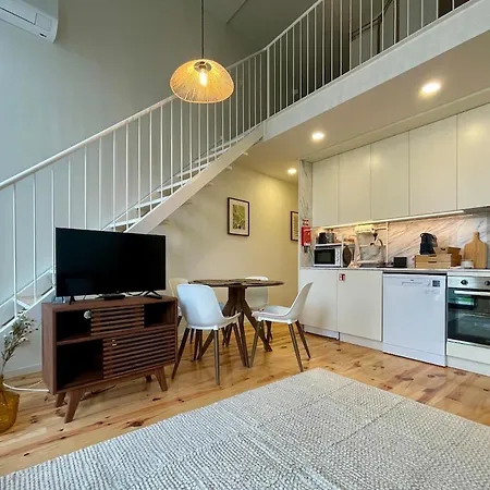 Terrace Loft Near Center