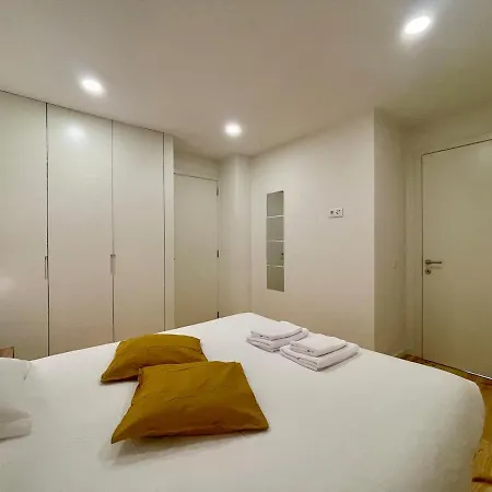 Terrace Loft Near Center * Porto