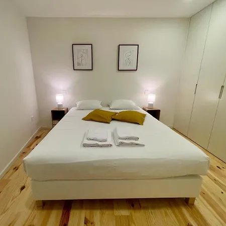 Terrace Loft Near Center Appartement Oporto